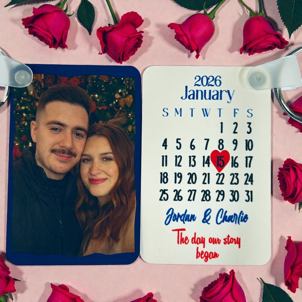 Personalised acrylic keyring with photo calendar — Acrylic keyring featuring a printed photo on one side and a personalised calendar with highlighted date on the other.